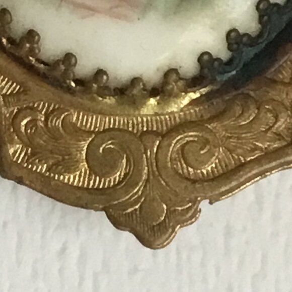 Vintage Hand Painted Portrait Cameo Style Woman Victorian Revival Brooch As Is - Picture 5 of 7